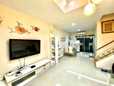 เช่าทาวน์โฮม เขตสะพานสูง : ให้เช่า บ้านกลางเมือง เออร์บาเนี่ยน พระราม 9 วงแหวน (B0014)