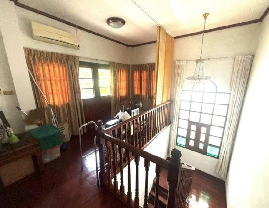 รูป ขายบ้านเดี่ยว 2 ชั้น หมู่บ้านผกามาศ ซอยปรีดีพนมยงค์ 14 สุขุมวิท 71 / ทำเลดีมาก / บ้านสวยมาก / หลังใหญ่ 67 ตารางวา / จอดรถ 2 คัน / ขายราคาพิเศษ - รูปที่ 6/15