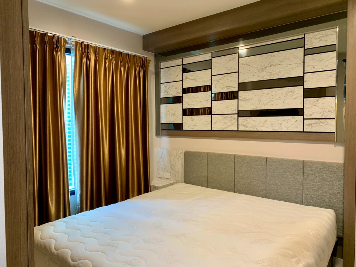 รูป ให้ เช่า คอนโด ใกล้ มศว. และ สิงห์ คอมเพล็กซ์ Life Asoke 35 ตรม. 1 bed plus พร้อม walk-in closet ติด Mrt เพชรบุรี และ Airport Link มักกะสัน. - รูปที่ 4/20