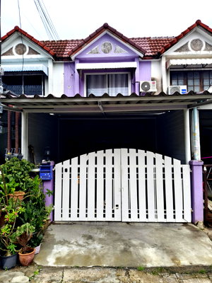 ทาวน์โฮม กรุงเทพมหานคร : ขายทาวน์เฮาส์ 2 ชั้น หมู่บ้านร่มทิพย์ มีนบุรี หทัยราษฎร์ 33 เนื้อที่ 16 ตรว. 2ห้องนอน 2ห้องน้ำ