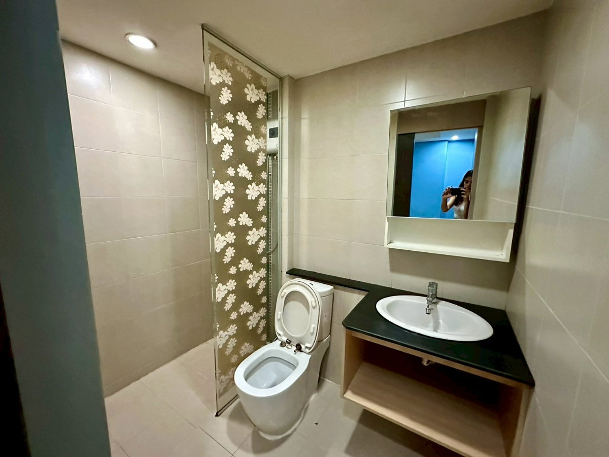 picture ✨ FOR RENT CENTRIS CONDO HATYAI. CORNER UNIT WITH PRIVATE PARKING - 11/12
