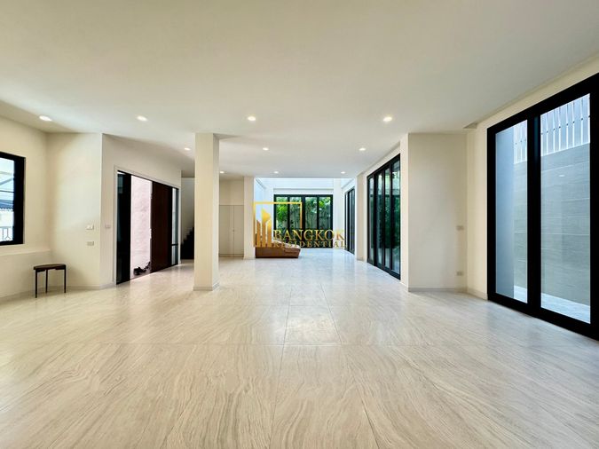 5-bed townhouse for sale, 812 sqm, 1 sq wah, The Legend Sathorn - Narathiwas