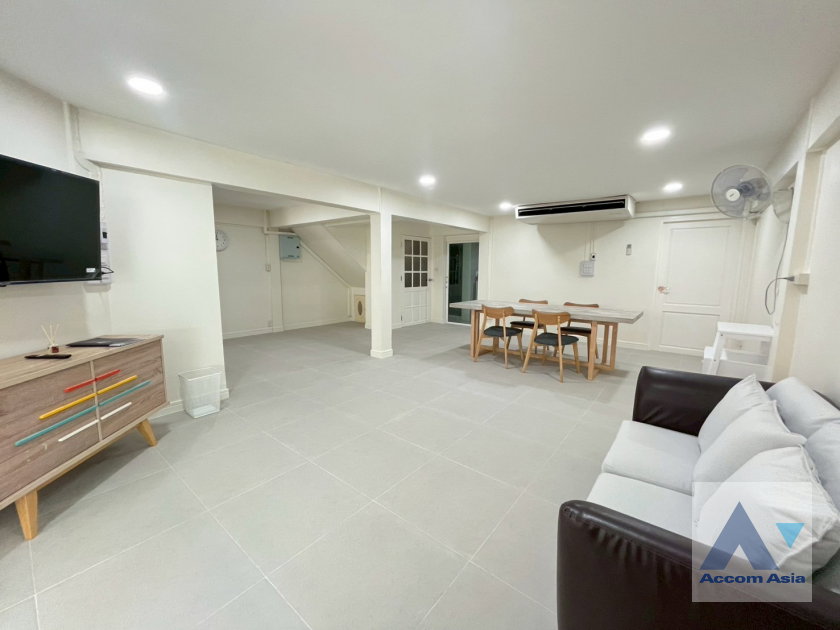 รูป 🔼🔽 AccomA 📩 Pet friendly,Home Office 3 BR House in Khlong Tan Nuea (1717086) - รูปที่ 1/20