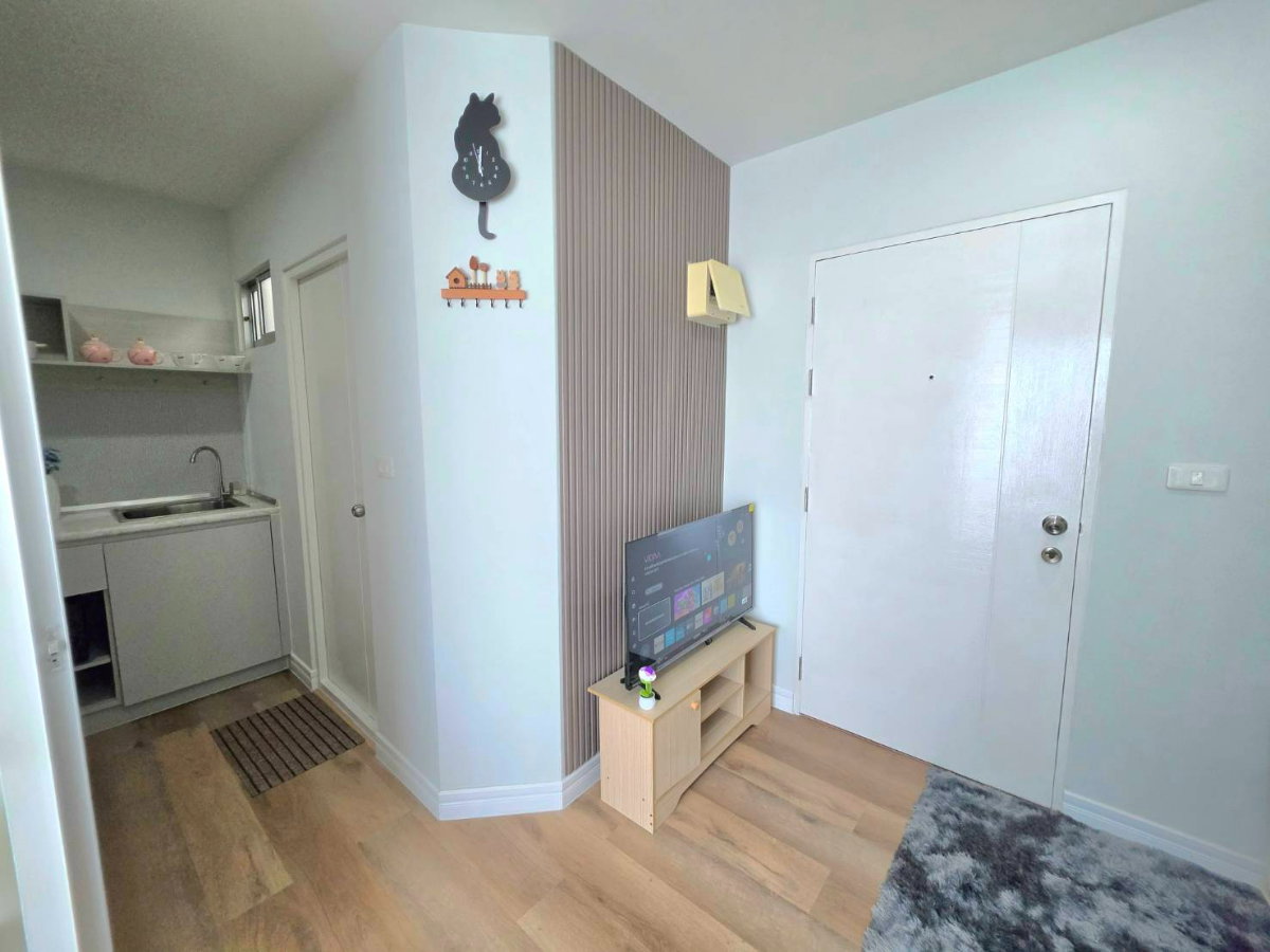 picture Room for sale  v condo Ladkrabang - 14/31