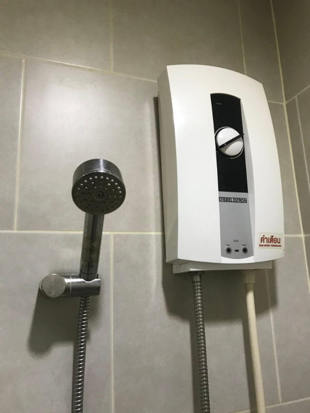 picture code : H168 The Base Chaengwattana - 17/19