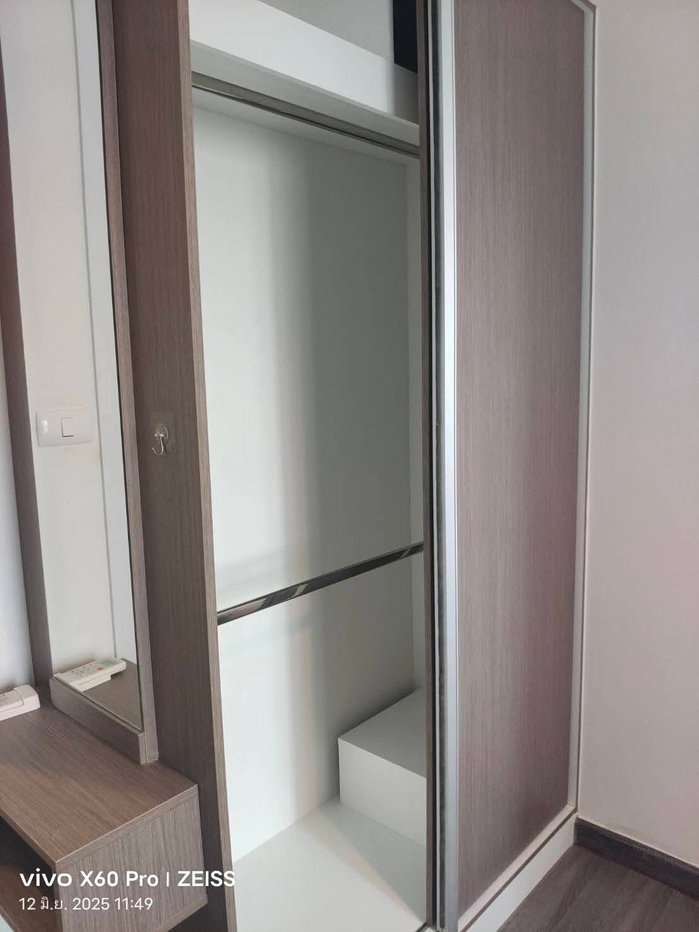 รูป ให้เช่าคอนโด The Trust เอราวัณ ห้องมุมเป็นส่วนตัว เฟอร์ฯครบพร้อมอยู่ ทำเลดีเดินทางสะดวก ติดสถานีรถไฟฟ้า BTS Erawan เดินแค่ 50 เมตร ใกล้ทางด่วน 3 นาที - รูปที่ 5/9