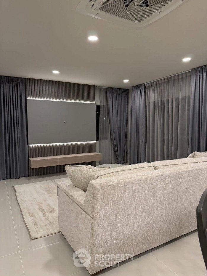 picture 4-BR House at Centro Bangna in Bang Kaeo (ID 2796480) - 5/13