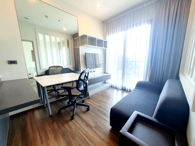 Condos for rent Bangkok : 🔔Updated🔔 Private corner unit on 24th floor for rent with unblocked view at Wyne by Sansiri