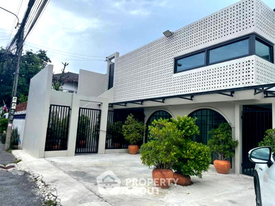 เช่าบ้านเดี่ยว กรุงเทพมหานคร : บ้าน 4-ห้องนอน ใกล้ MRT สุทธิสาร (ID 1504168)