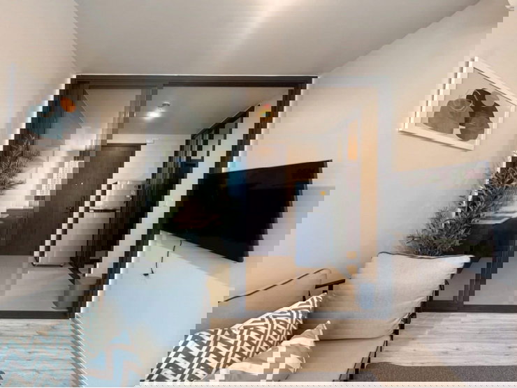 รูป 📍XT Huaikhwang✨คอนโดหรูห้วยขวาง ห้องใหญ่แต่งครบพร้อมอยู่ (1 ห้องนอน ขนาด 35 ตรม.) เช่าเพียง 22,000/เดือน ▫️Line: @sanhaproperty📲095-6922871 รับโค - รูปที่ 9/17