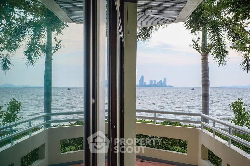 รูป คอนโด 3-ห้องนอน ที่ เบย์วิว รีสอร์ท ใน บางละมุง (ID 2796358) - รูปที่ 7/23