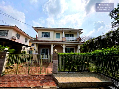 Houses for sale Saphan Nonthaburi-Bang Bua Thong Road : Selling a 2-story detached house, 55 sq.wah, in Chaiyapruek 2 Village, Tiwanon - Outer Ring Road. Corner unit, best price!