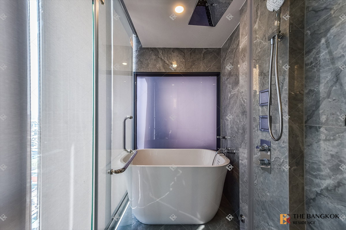 รูป  Brand New Stylish Condo ✨ One Altitude - Charoenkrung ห้องสวย ดีไซน์ทันสมัย 💎  - รูปที่ 9/11