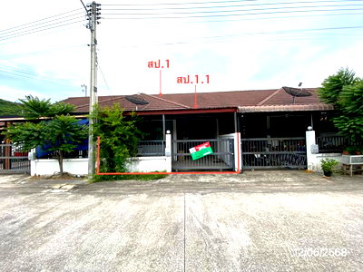 Townhouses for sale : TOWN HOUSE 22.5 Sq.w. Si Racha Chonburi for 1.2M