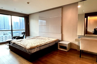 เช่าคอนโด รร.นานาชาติโชรส์เบอรี่  : ST505/ปล่อยเช่า The Address Sathorn ห้องกว้างระดับ Luxury บนชั้น 20 ใจกลางย่านธุรกิจสาทร-สีลม