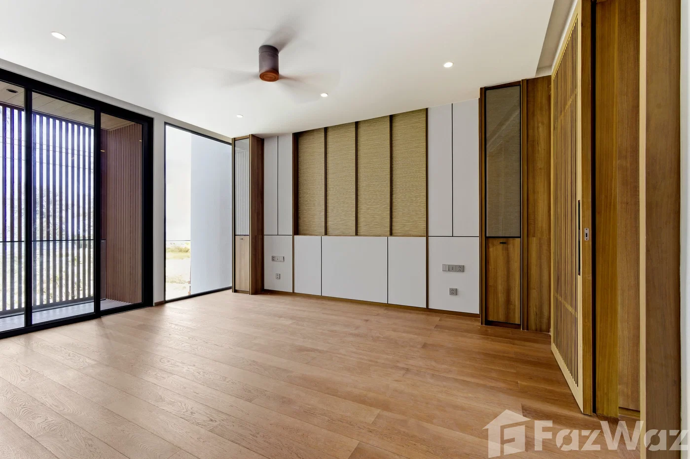 picture Beachfront 4 Bedroom Pool Villa for Sale 5772634 - 17/27