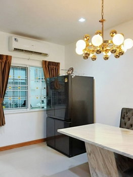รูป ให้เช่า /Vาย  บ้านโกลเด้นทาวน์  บางนา - สวนหลวง  Townhome  สวย สไตล์อังกฤษ Renovate เสร็จใหม่ ๆ โซนคลับเฮ้าส์  - รูปที่ 7/30