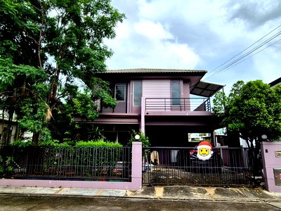 เช่าบ้านเดี่ยว กรุงเทพมหานคร : 🌳 ให้เช่าบ้านเดี่ยว 2 ชั้น หมู่บ้านปาริชาต ลาดกระบัง ซอยคุ้มเกล้า 11 3 ห้องนอน 2 ห้องน้ำ บ้านพร้อมอยู่ บรรยากาศร่มรื่น เ