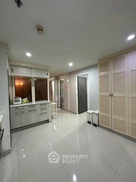 คอนโด 2-ห้องนอน ที่ วอเตอร์ฟอร์ด สุขุมวิท 50 คอนโดมิเนียม ใกล้ BTS อ่อนนุช (ID 2793754)