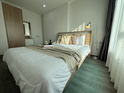 ✅ ให้เช่า Rich Parck@Triple Station พระราม9 | 16,000บาท | 1 ห้องนอน 30 ตร.ม.📲 📲 Line : 0842932624 / Junesone520