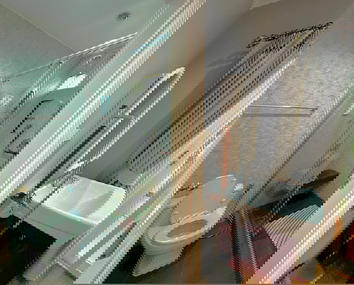 รูป บ้านเดี่ยวสไตล์โคโลเนียล พร้อมสวนขนาดใหญ่ใจกลางเมือง ให้เช่า ใกล้ BTS อนุสาวรีย์ ** NO CO-AGENT ** - รูปที่ 20/23