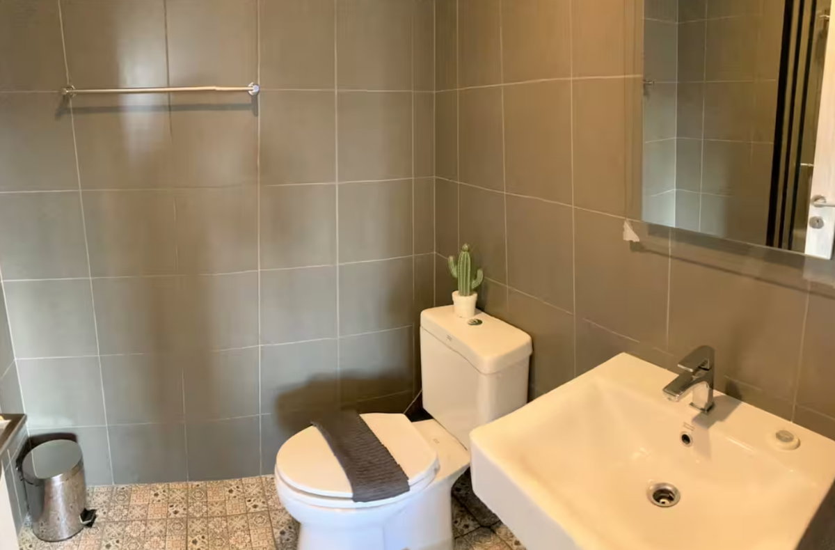 picture Condo for rent at La Casita, 7th floor, pool view, 35 sqm. - 4/8