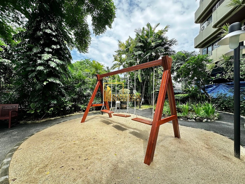 รูป Supreme Ville | Cozy 3 Bedroom Condo in Sathorn Area - BR14803CD - รูปที่ 35/37