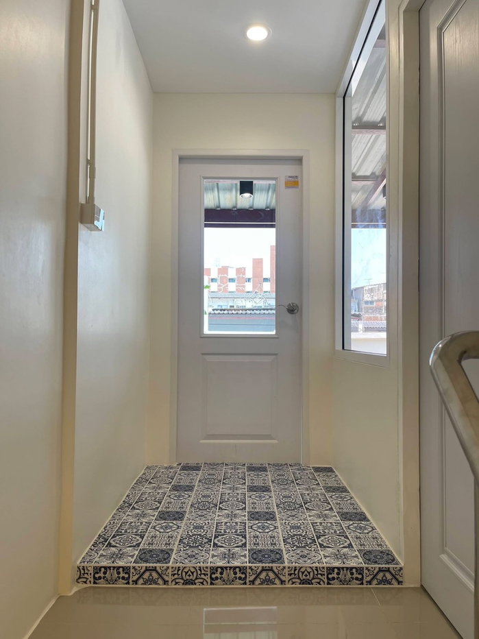 รูป 🏡✨ Rare Find! ทาวน์เฮาส์รีโนเวทใหม่ ใจกลางสุขุมวิท 93 2 ห้องนอนขนาดใหญ่ 2 ห้องน้ำในตัว ใกล้ BTS เพียง 150 เมตร ✨สามารถทำAirbnbได้!! - รูปที่ 11/16