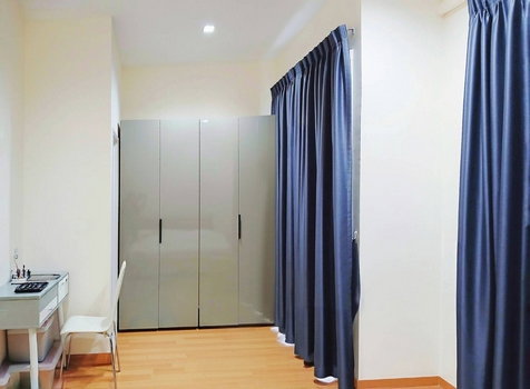 รูป ให้เช่า /Vาย  บ้านโกลเด้นทาวน์  บางนา - สวนหลวง  Townhome  สวย สไตล์อังกฤษ Renovate เสร็จใหม่ ๆ โซนคลับเฮ้าส์  - รูปที่ 15/30