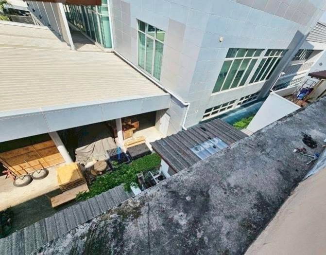 รูป 🏢✨ ให้เช่าอาคารพาณิชย์ 3.5 ชั้น + ดาดฟ้า ซอยรามอินทรา 34 แยก 21 ทำเลรามอินทรา เหมาะทำธุรกิจ! 💸 ค่าเช่าเพียง 12,000 บาท/เดือน - รูปที่ 13/13