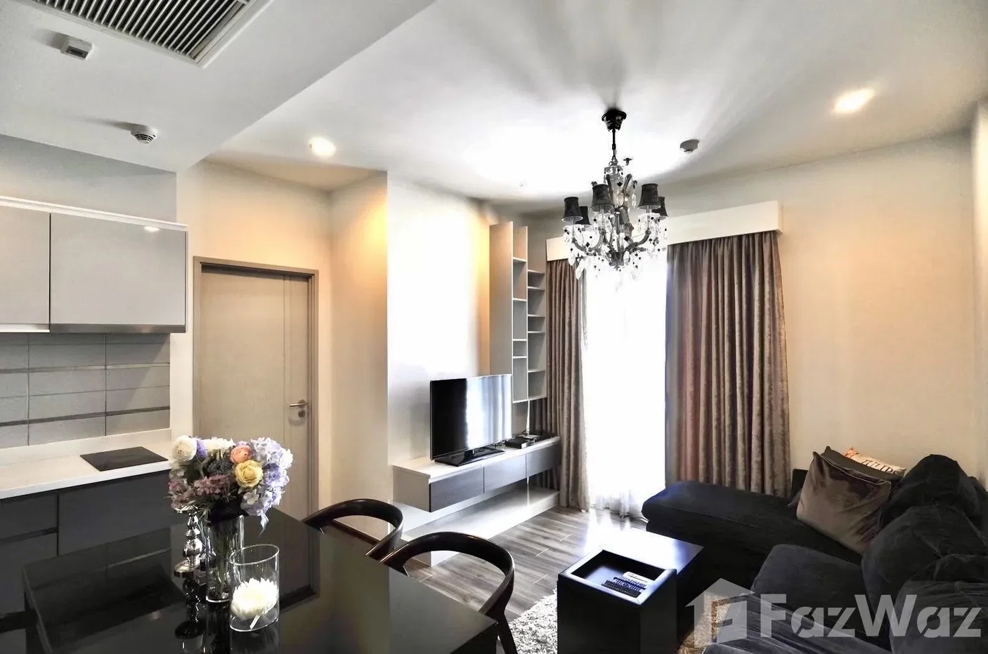 picture Spacious corner unit with comfortable layout setting 6165551 - 2/7