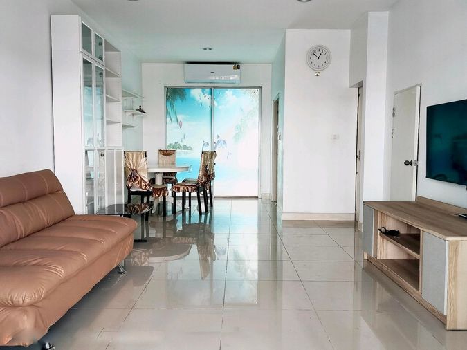 ให้เช่าทาวน์โฮม 4 ห้องนอน 200 ตร.ม. 50 ตร.ว. บ้านกลางเมือง รัชดา 36