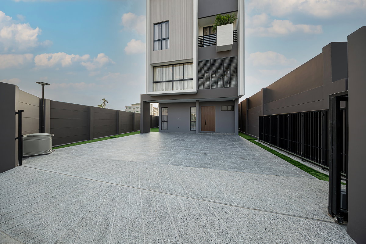 รูป 🌿 **VS0031 บ้านเดี่ยว 3 ชั้น ทำเลลาดพร้าว 101 ใกล้ MRT เพียง 850 ม.** - รูปที่ 27/27