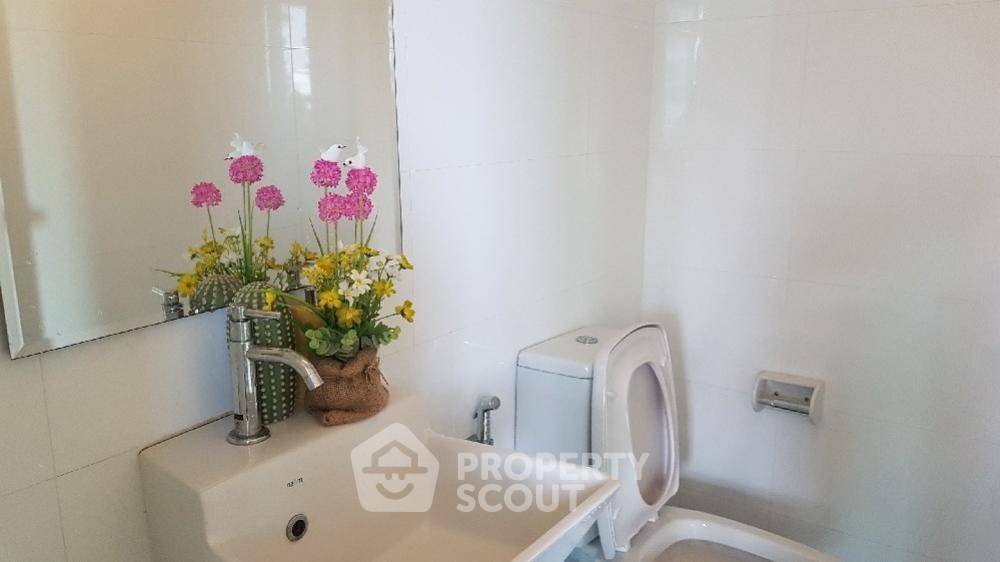 picture 2-BR Condo at Swift Condominium in Bang Sao Thong (ID 766310) - 9/10