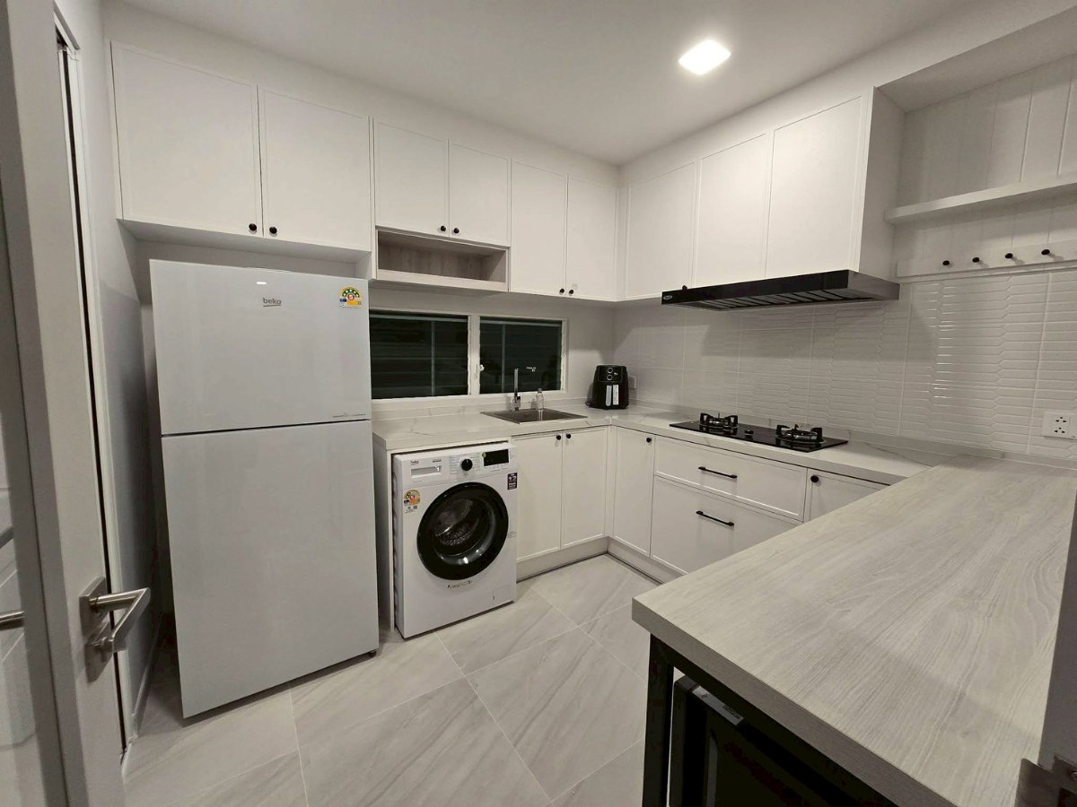 รูป 🏡 ให้เช่าบ้านเดี่ยว“มือ 1” CHAIYAPRUEK บางนา กม.15 by Land and Houses 3 ห้องนอน 4 ห้องน้ำ แต่งใหม่ทั้งหลัง พร้อมอยู่ ฟังก์ชันครบ สวนกว้าง บรรยากาศดี! - รูปที่ 9/9