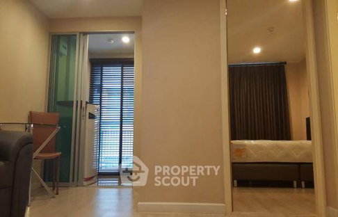 1-BR Condo at Metroluxe Rama 4 near BTS Ekkamai (ID 424226)