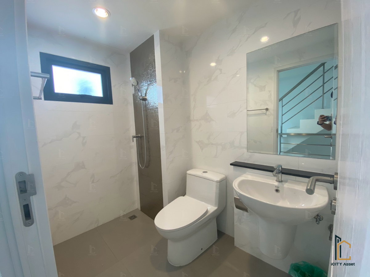 รูป 🔥For Rent!! ready to move-in 4 bath 85k - The Master @BTS Onnut 2 📞Call 090 919 9898 - รูปที่ 9/15