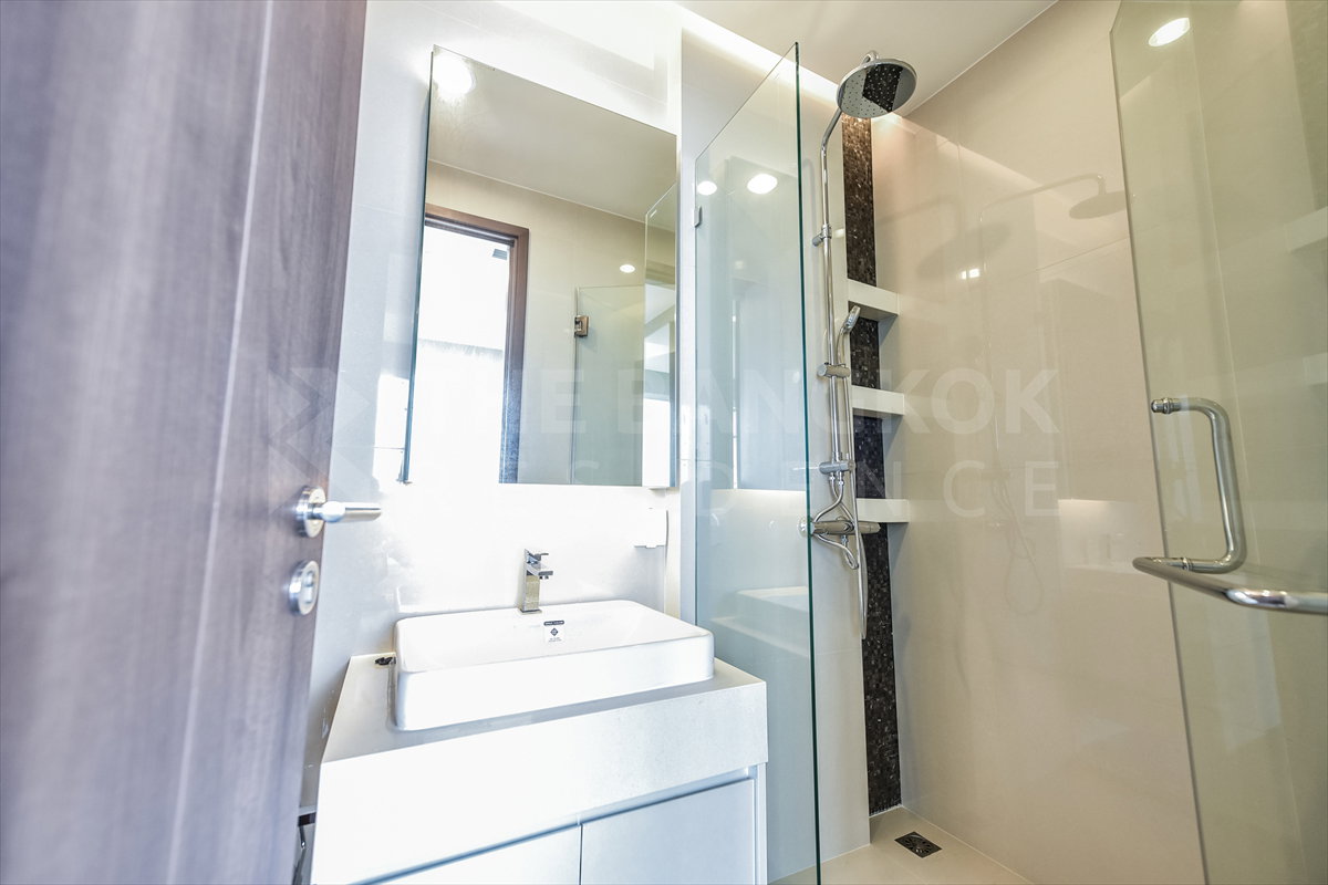 รูป  ขายคอนโดหรู Menam Residences ห้องมุม วิวแม่น้ำเจ้าพระยา 🌊ใกล้เอเชียทีค - รูปที่ 10/10