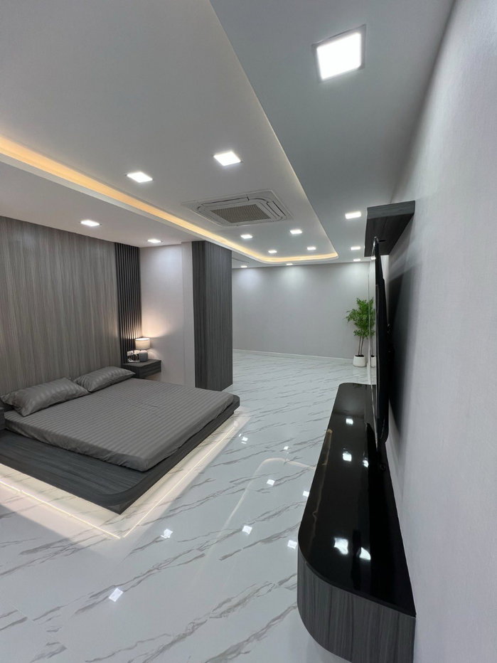 รูป 🌿 **VR0244 บ้านให้เช่าหรู รัชดา 18 ห้วยขวาง 🚇 **ใกล้ MRT สุทธิสาร หลังริม รีโนเวทใหม่** - รูปที่ 3/32