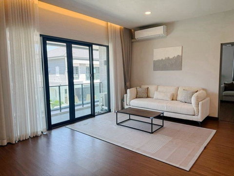 Modern Family House for Sale | Bangna | A Home That Grows with You | Near BTS Bangna | 27,900,000 THB | บ้านบางนา สำหรับครอบครัวที่ต้องการพื้นที่และความสบายในระยะยาว ใกล้ BTS  – LTH14917