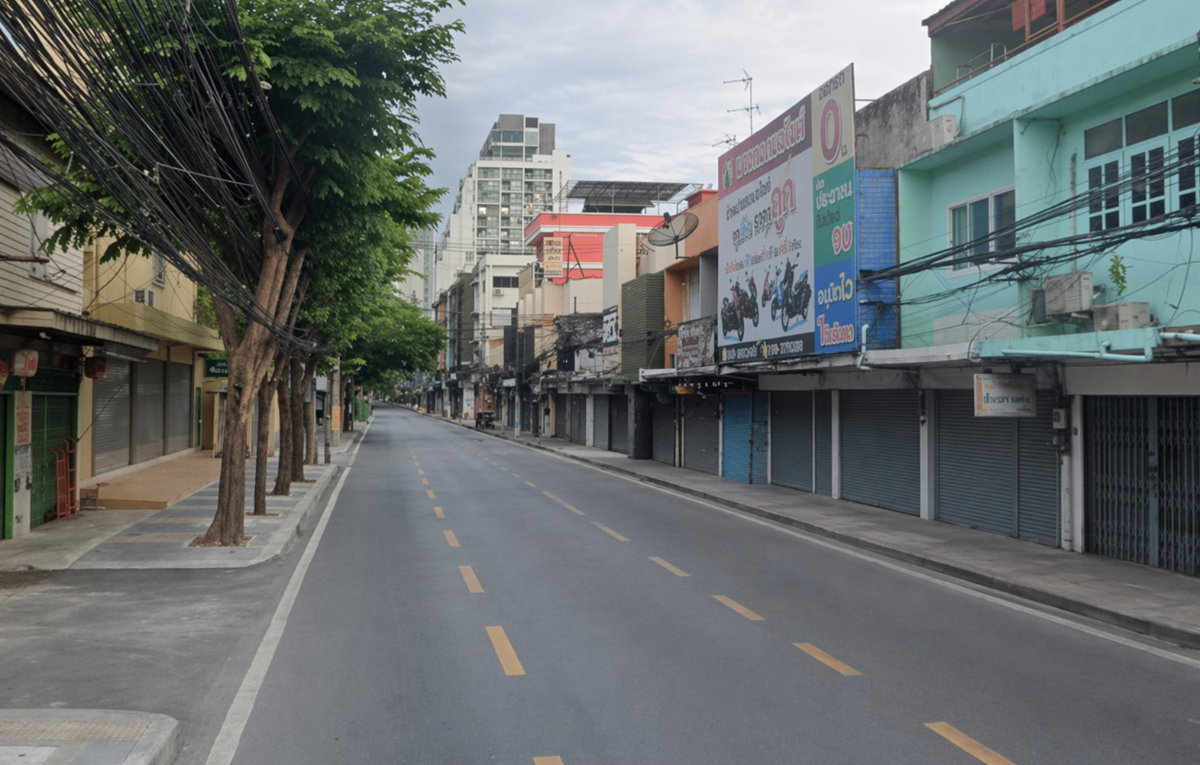 รูป ขายด่วน !!! ที่ดินทำเลดีใจกลางเมือง ติดถนนอินทามระ-วิภาวดีรังสิต - รูปที่ 2/2