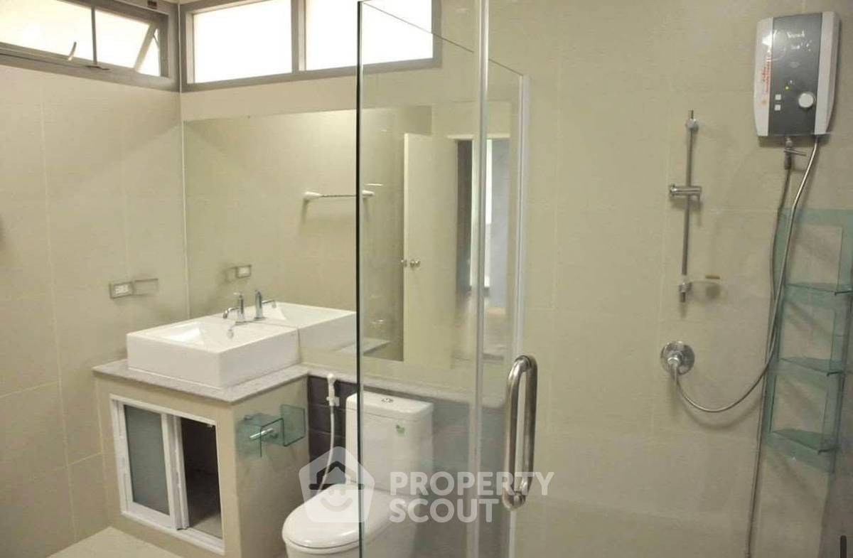 picture 3-BR Condo at Modern Town near BTS Thong Lor (ID 2796226) - 12/15