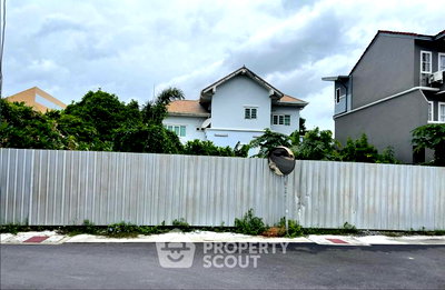 ที่ดิน ถนนรัชดาภิเษก : ที่ดินสำหรับปล่อยขาย 440 ตารางเมตร แถว ใน สามเสนนอก (ID 2772180)