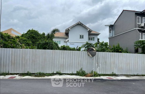 440 m² Land for Sale in Sam Sen Nok (ID 2772180)