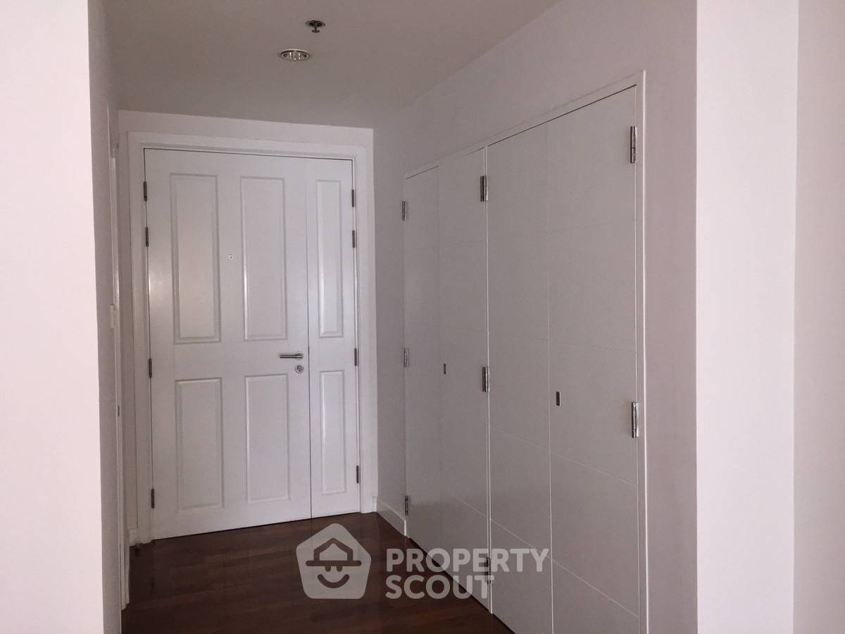 picture 2-BR Condo at Baan Siri 24 near BTS Phrom Phong (ID 2386125) - 10/10