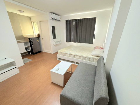 Lumpini township condo for rent.