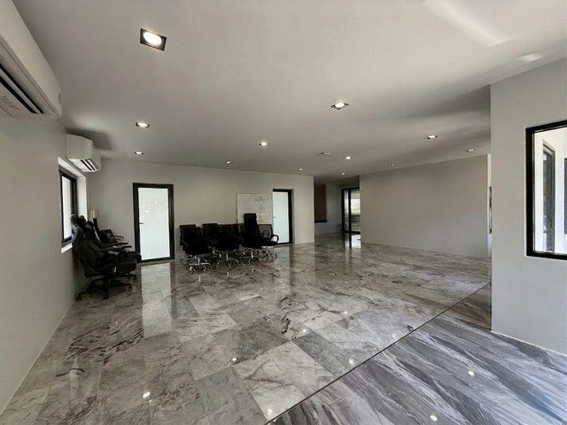 รูป HR3376ให้เช่าโฮมออฟฟิศ 2 ชั้น ทำเลศักยภาพ ทองหล่อ 25 พื้นที่ทำงานใจกลางเมือง บรรยากาศเป็นส่วนตัว พร้อมที่จอดรถสูงสุดถึง 8 คัน - รูปที่ 15/17