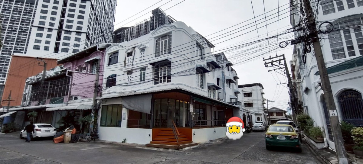 รูป  🏢✨ โฮมออฟฟิศ / ทาวน์โฮม 3 ชั้น “พระราม 9 ซอย 11” 4 ห้องนอน 6 ห้องน้ำ หลังมุม รีโนเวทใหม่ พร้อมทำธุรกิจได้ทันที! - รูปที่ 1/10