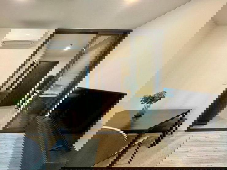 รูป 📍XT Huaikhwang✨คอนโดหรูห้วยขวาง ห้องใหญ่แต่งครบพร้อมอยู่ (1 ห้องนอน ขนาด 30 ตรม.) เช่าเพียง 17,000/เดือน ▫️Line: @sanhaproperty📲095-6922871 รับโค - รูปที่ 10/13