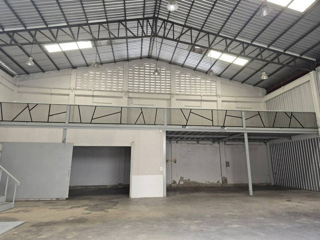 รูป HR3378ให้เช่าโกดัง/คลังสินค้า พื้นที่กว้าง 430 ตร.ม. สภาพดี ทำเลทอง บางนา กม. 5.5 การเดินทางสะดวก - รูปที่ 3/6